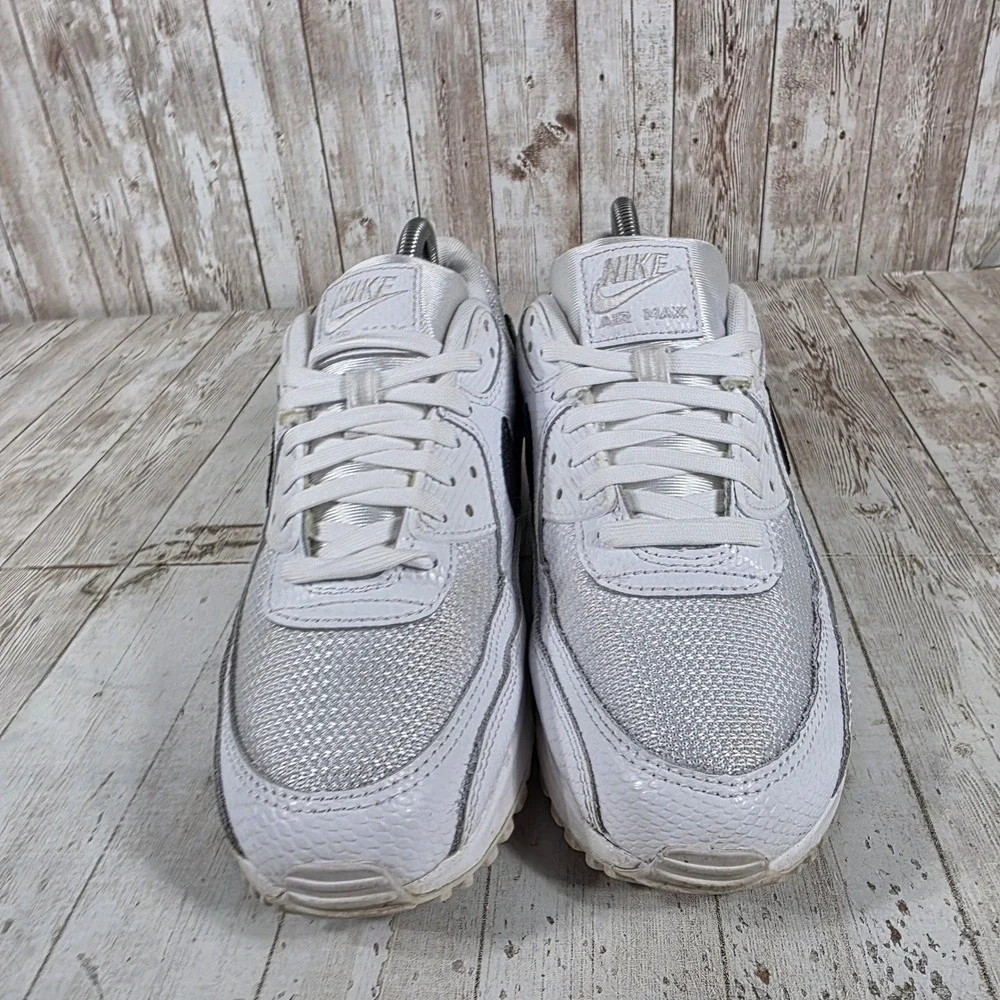 Nike by offer